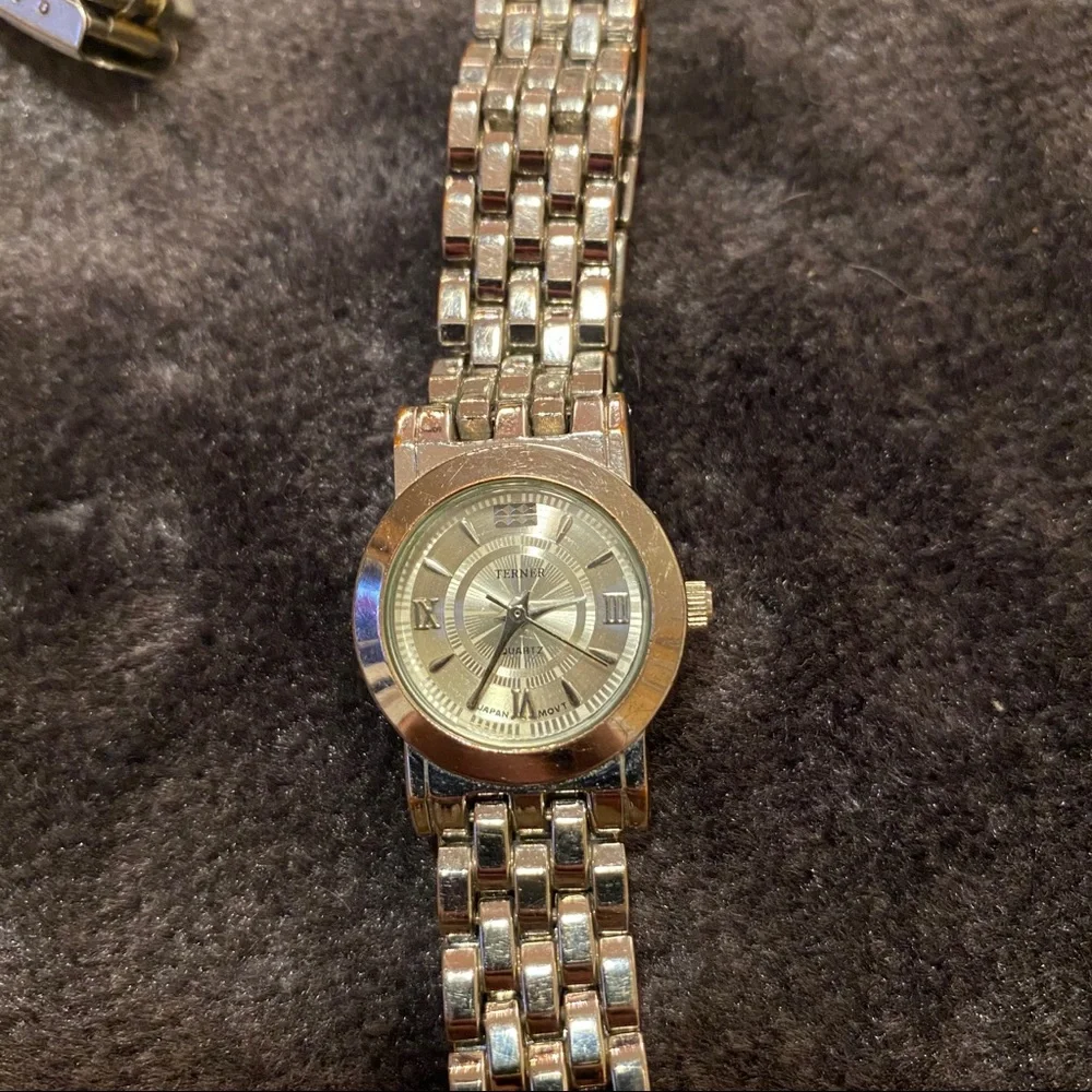 Bijoux Terner‎ silver toned women’s watch